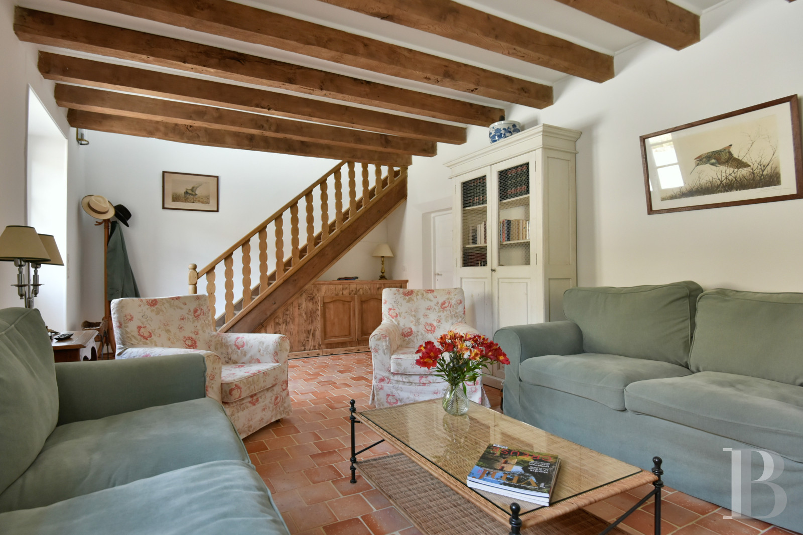 En Limousin, dans le sud-est de la Creuse et à proximité d’Aubusson, un logis indépendant du 17e siècle au centre d’une place forte médiévale,  - photo  n°13